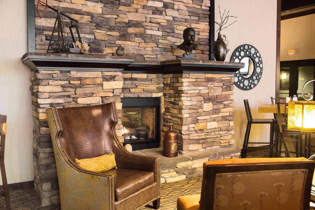 Teddy'S Residential Suites Watford City 외부 사진