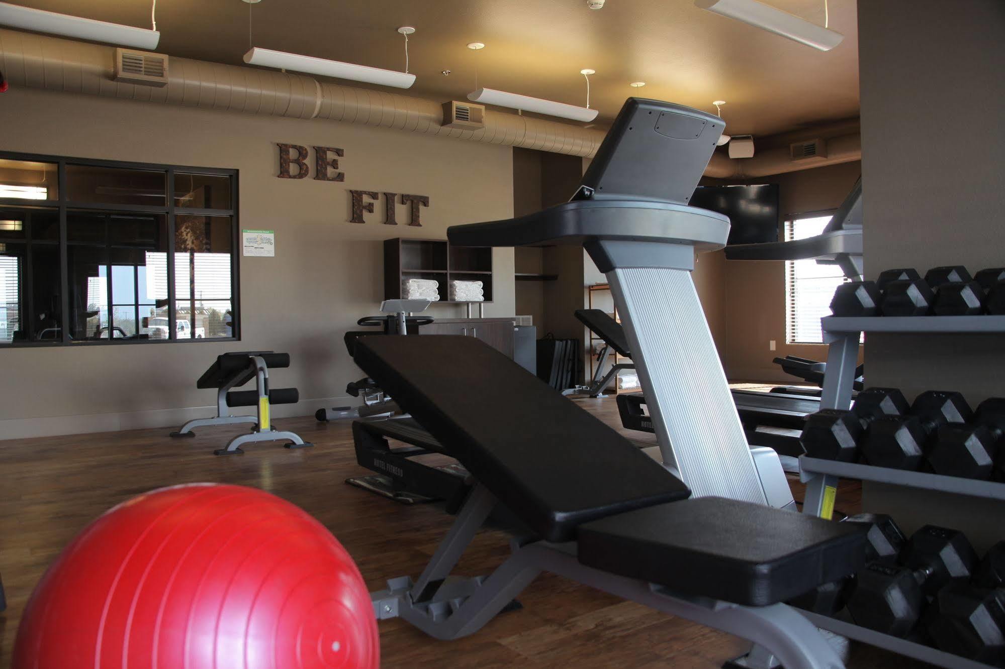 Teddy'S Residential Suites Watford City 외부 사진